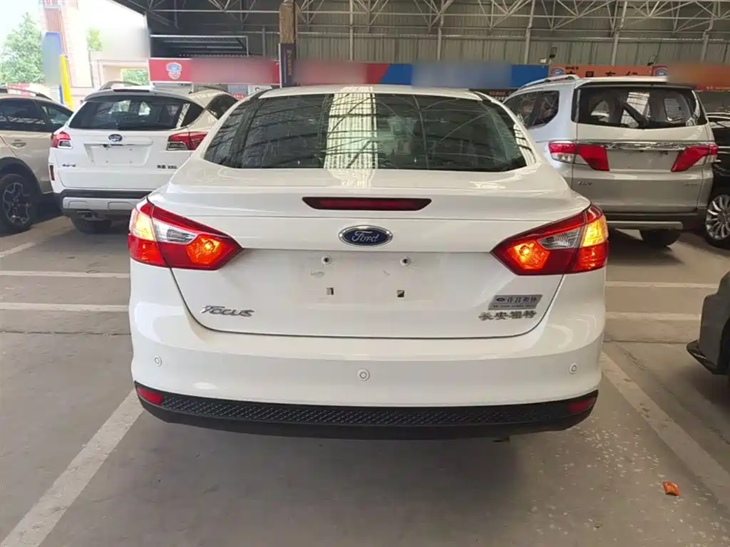 Focus Sedan 1.6 L Auto Style