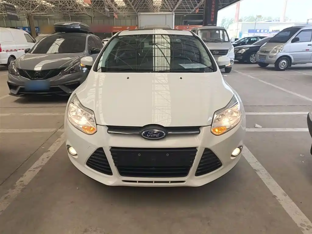 Focus Sedan 1.6 L Auto Style