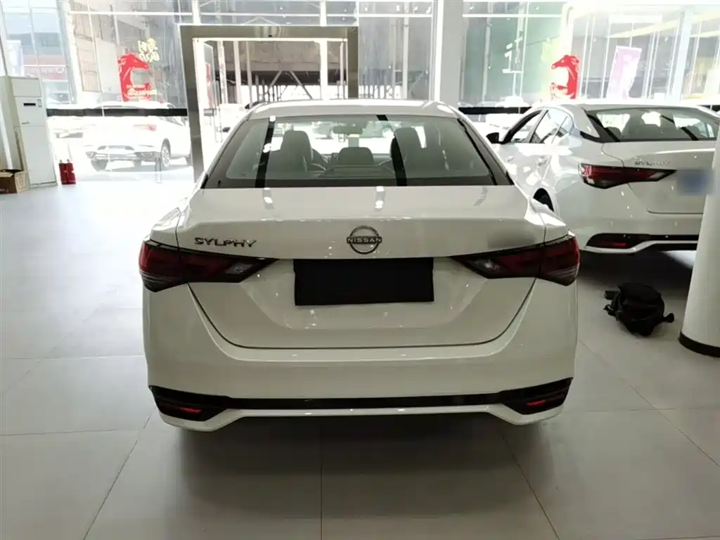 Sylphy 1.6 L CVT Joy