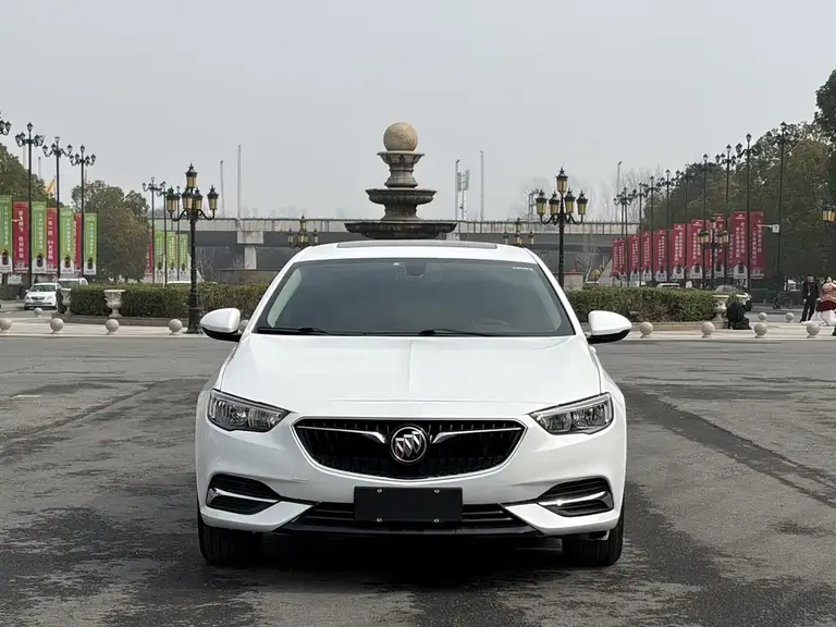 Buick Regal 20 T Elite CN-VI