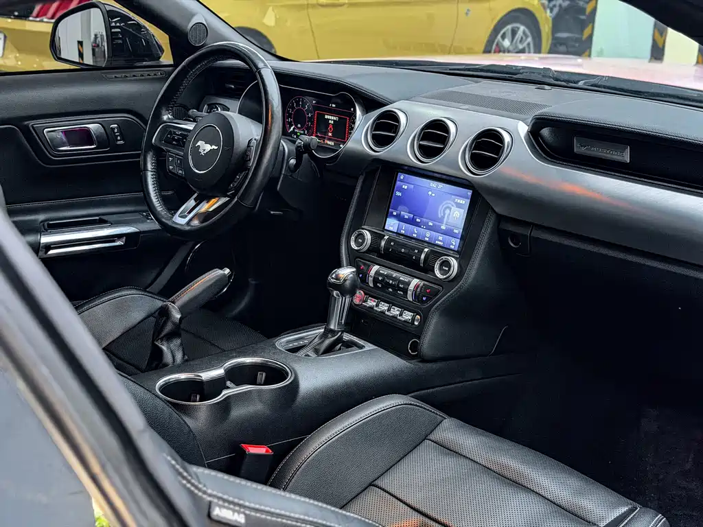 Mustang 2.3 L EcoBoost Performance Reinforced