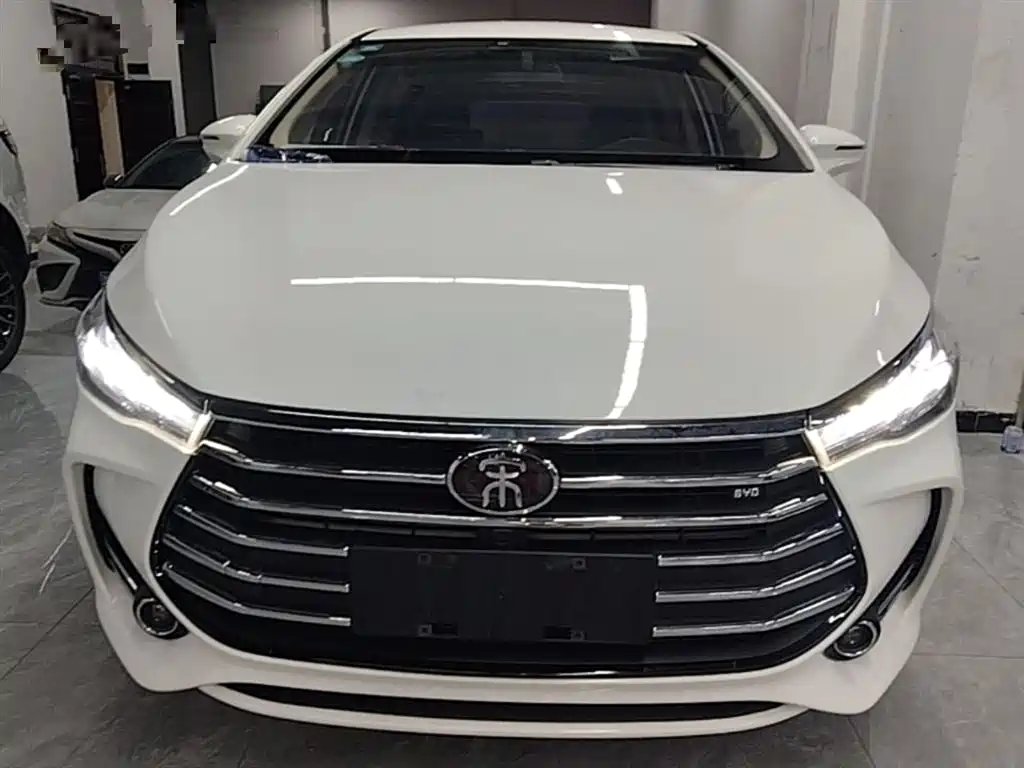 Song MAX 1.5 T Auto Connected Luxury 7-seat