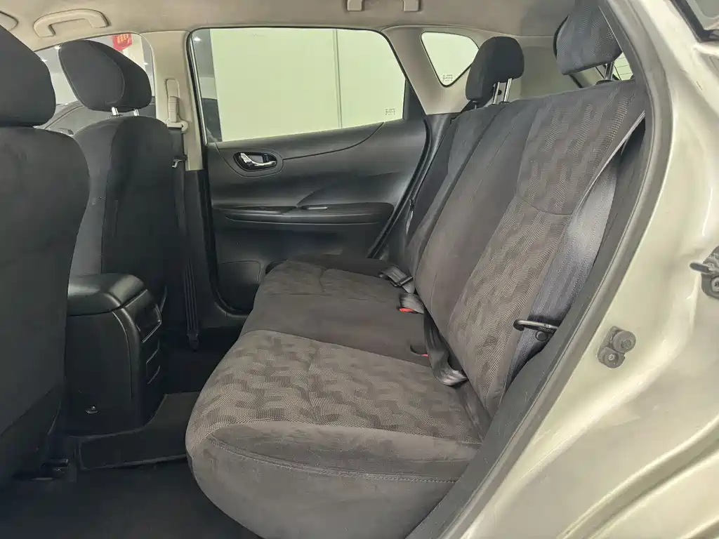 Tiida 1.6 L CVT Comfort