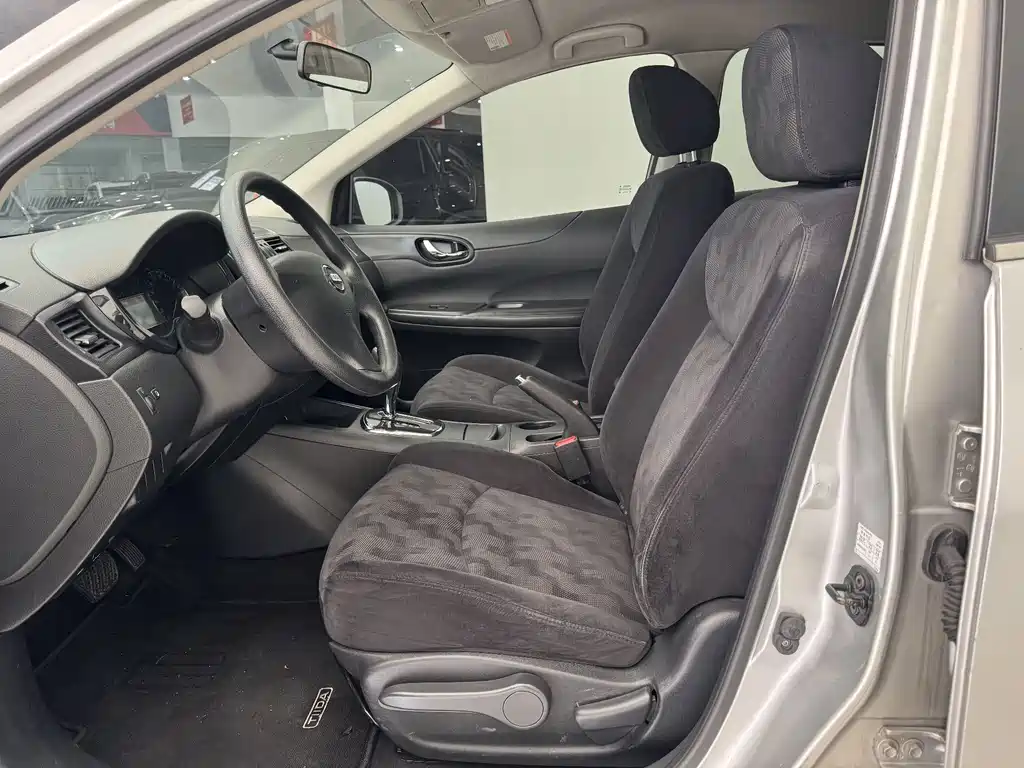 Tiida 1.6 L CVT Comfort