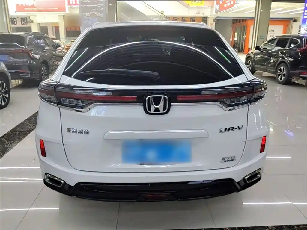 Honda UR-V 370 TURBO 2 WD Graceful