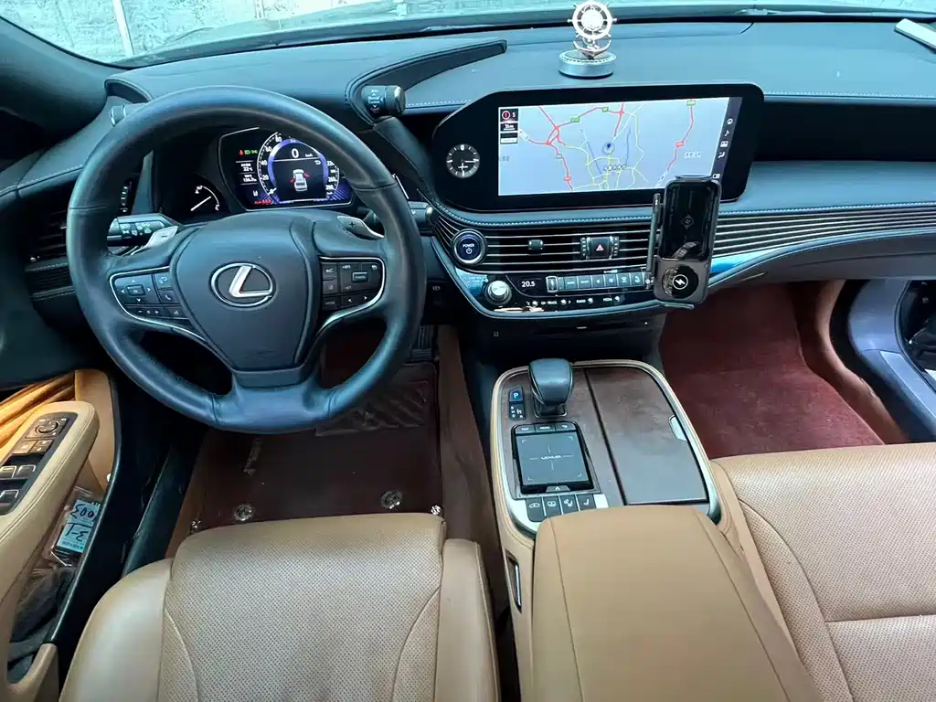 Lexus LS 雷克萨斯LS 2023款 500 h 卓越版