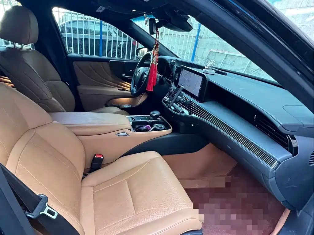 Lexus LS 雷克萨斯LS 2023款 500 h 卓越版