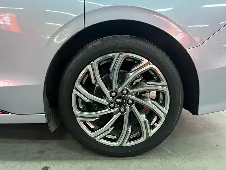 Lincoln Z i Enjoyment Graceful