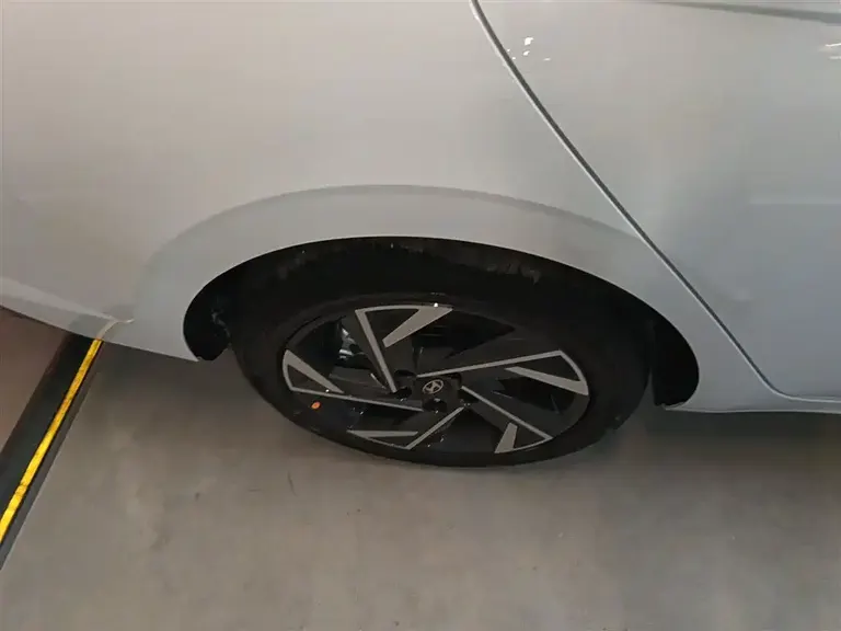 Hyundai Elantra 1.5 L CVT GLX Elite