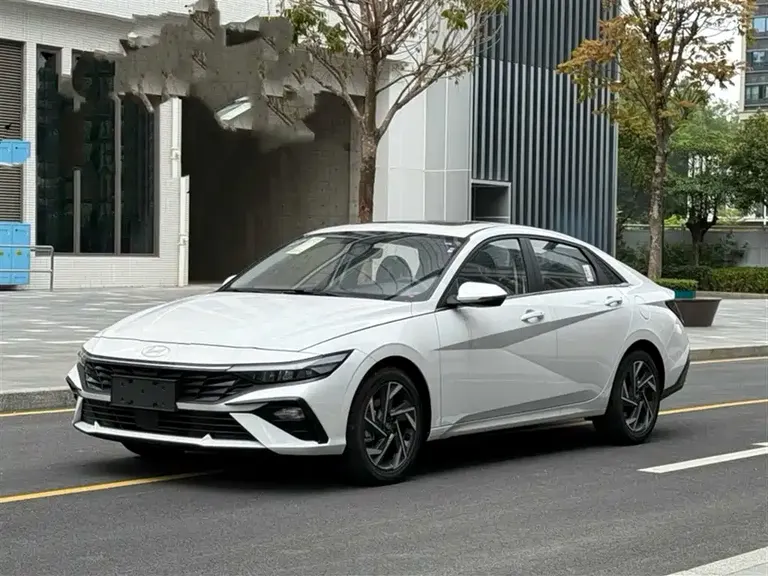 Hyundai Elantra 1.5 L CVT GLX Elite