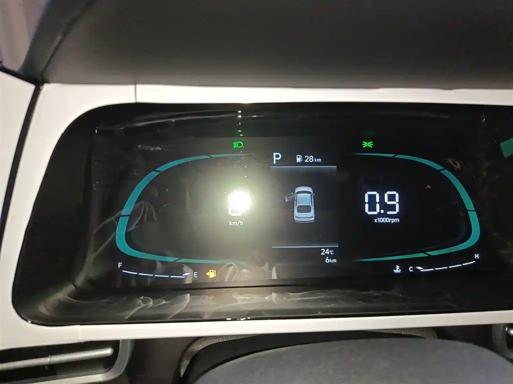 Elantra 1.5 L CVT GLX Elite