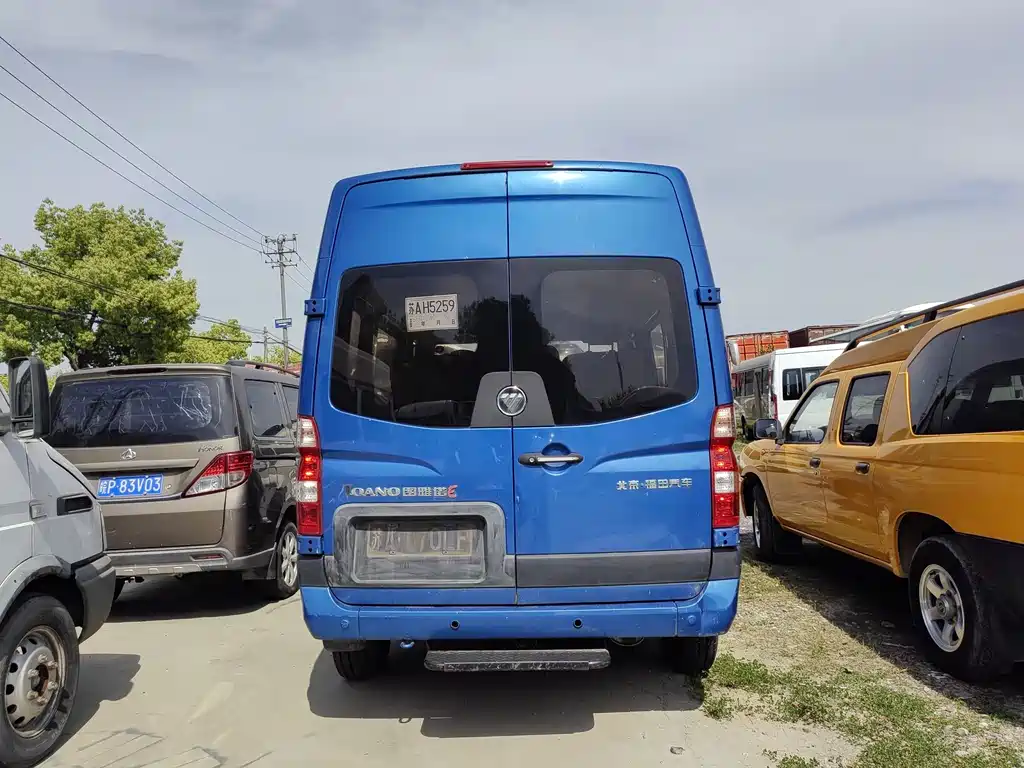 Toano 2.5 T E5 SWB Mid Roof 5 6-seat4 J25 TC3