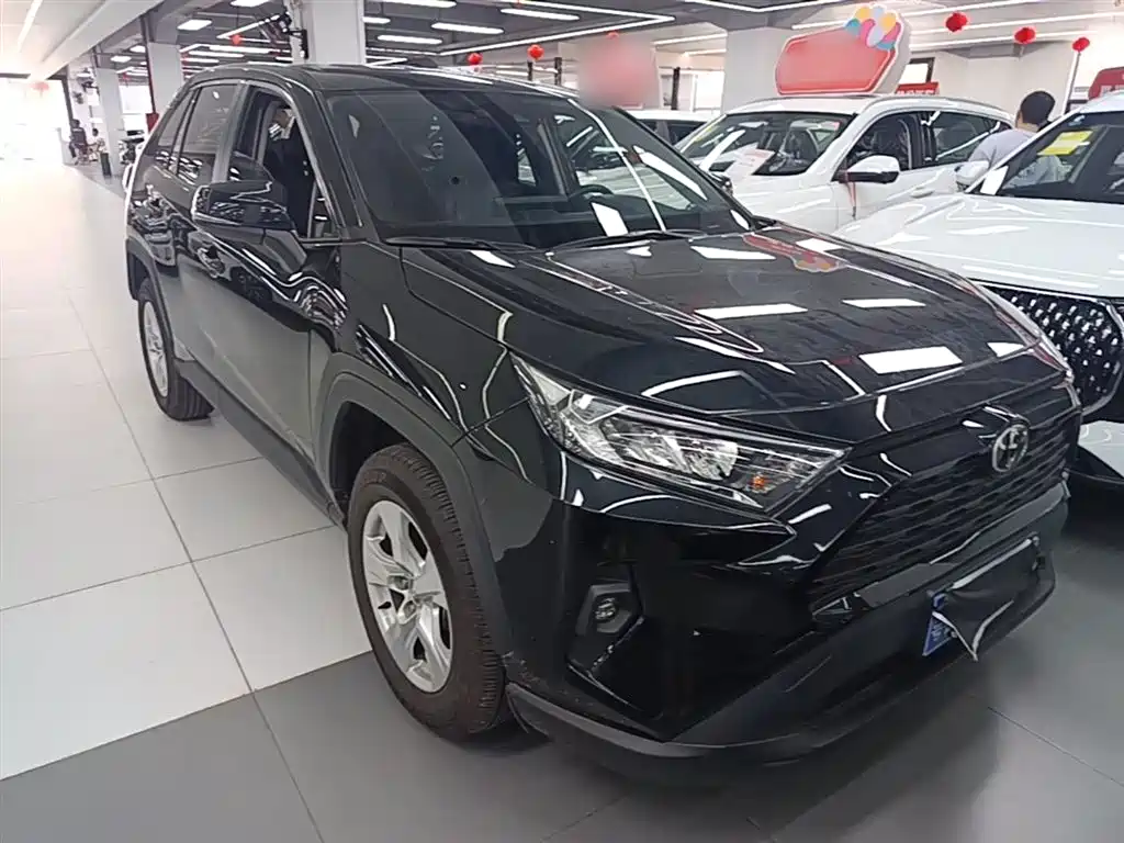 RAV4 2.0 L CVT 2 WD Urban
