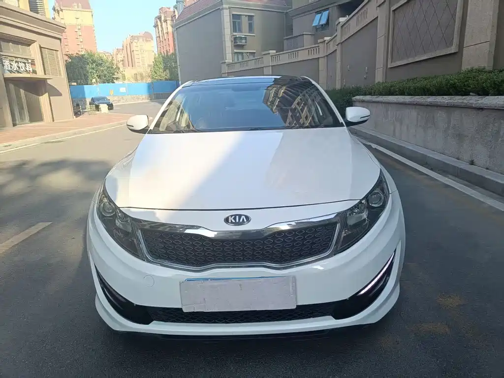 Kia K5 2.0 L Auto DLX
