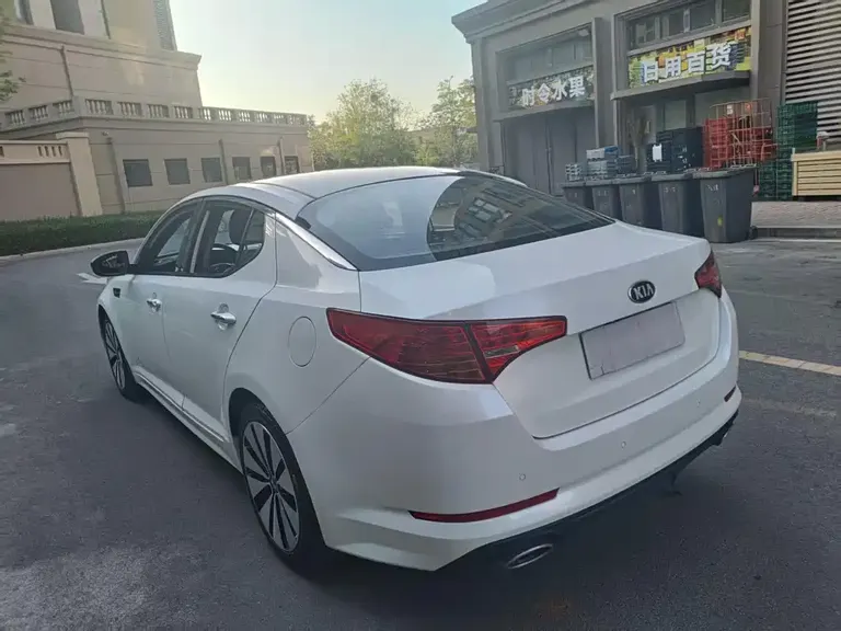 Kia K5 2.0 L Auto DLX