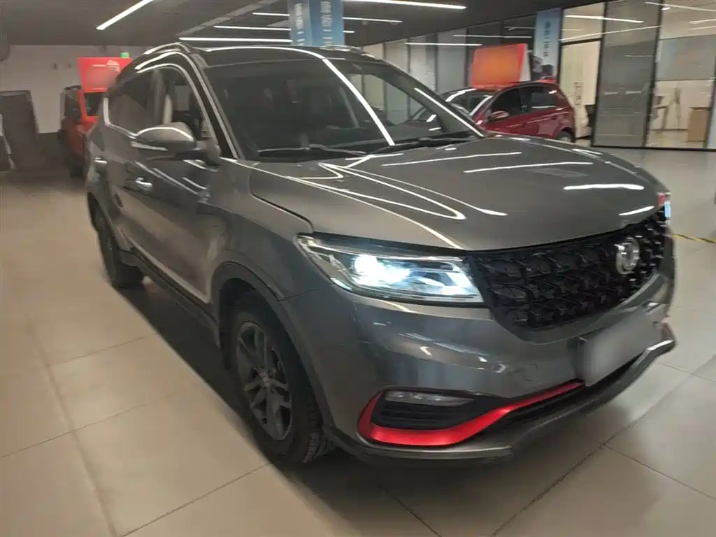 Fengguang 580 ☆ Star 1.5 T Auto Luxury
