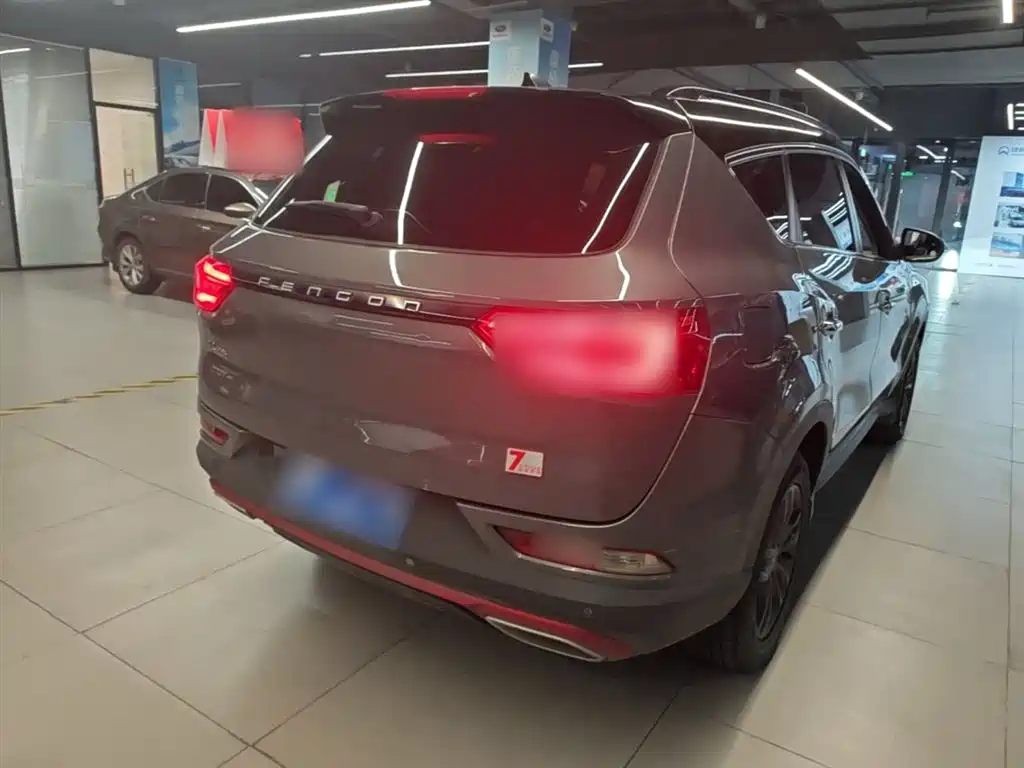 Fengguang 580 ☆ Star 1.5 T Auto Luxury