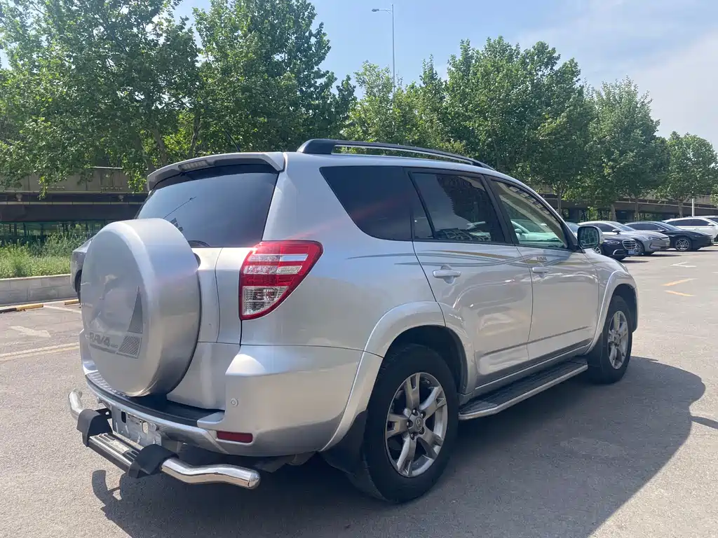 RAV4 Special Enjoyment 2.0 L Auto Classic