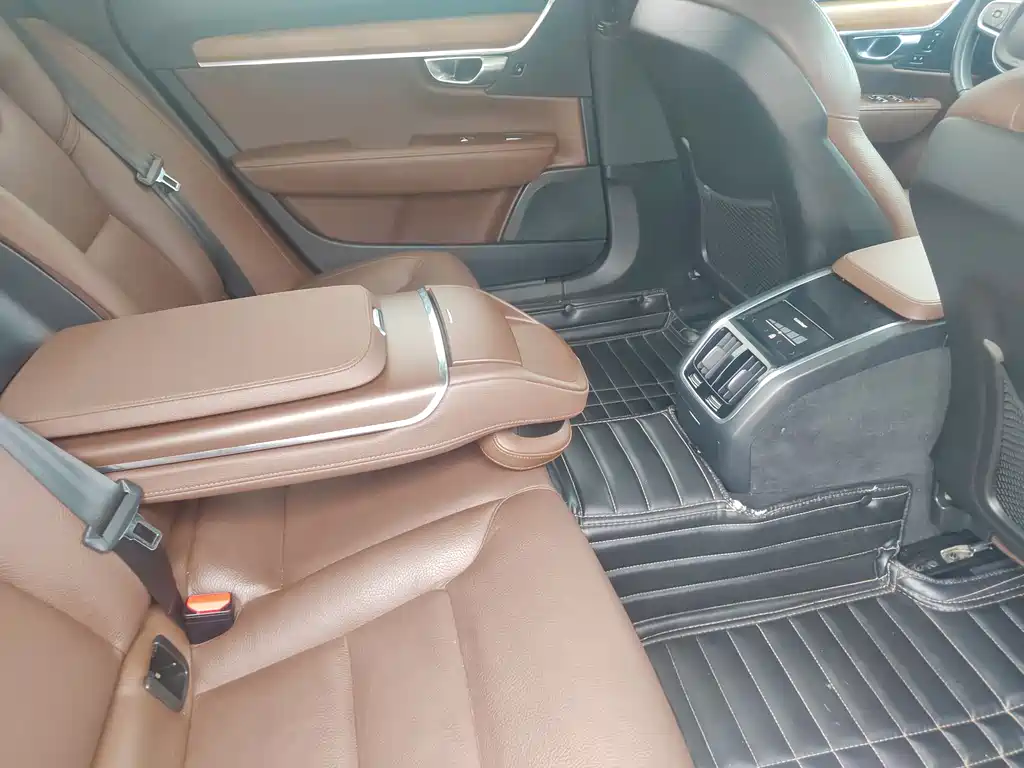 Volvo S90 T5 Smart Vision