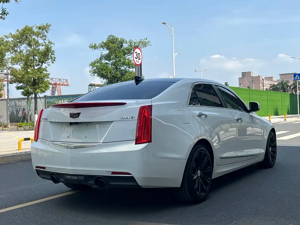 Cadillac ATS-L 28 T Fashion