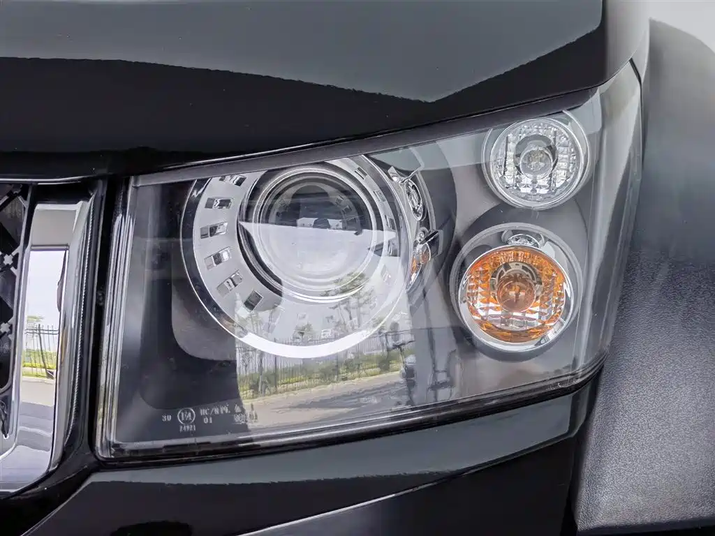 BAIC BJ40 40 L 2.0 T Manual 4 WD Distinguished