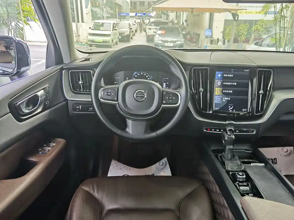 Volvo XC60 T5 4 WD Smart Ease Luxury