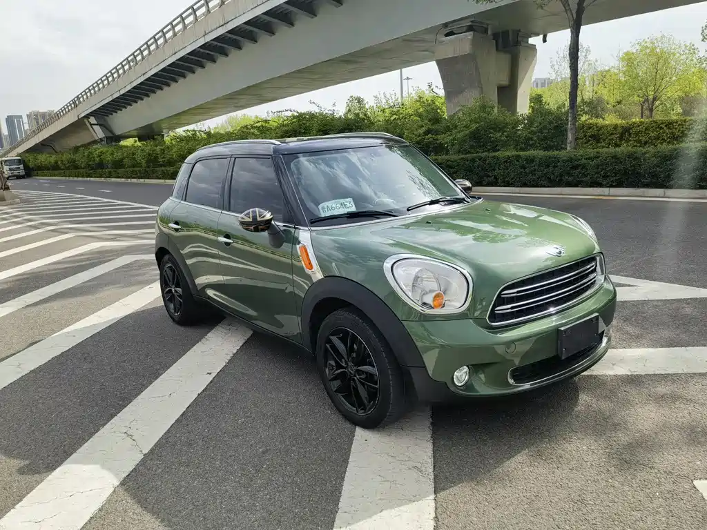 MINI COUNTRYMAN 1.6 L COOPER Fun