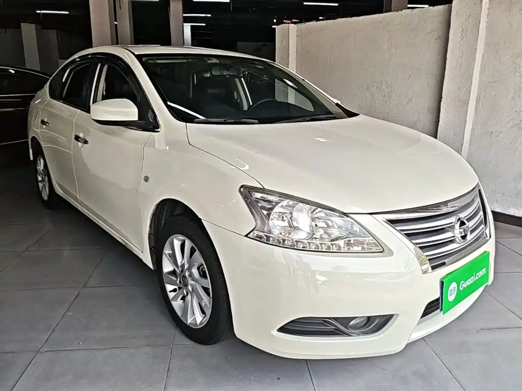 Sylphy 1.6 XV CVT Premium