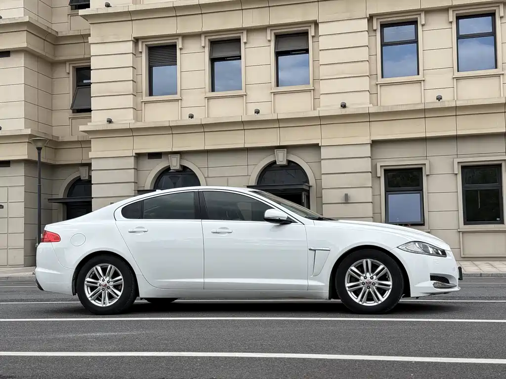 Jaguar XF XF 2.0 T Elegance