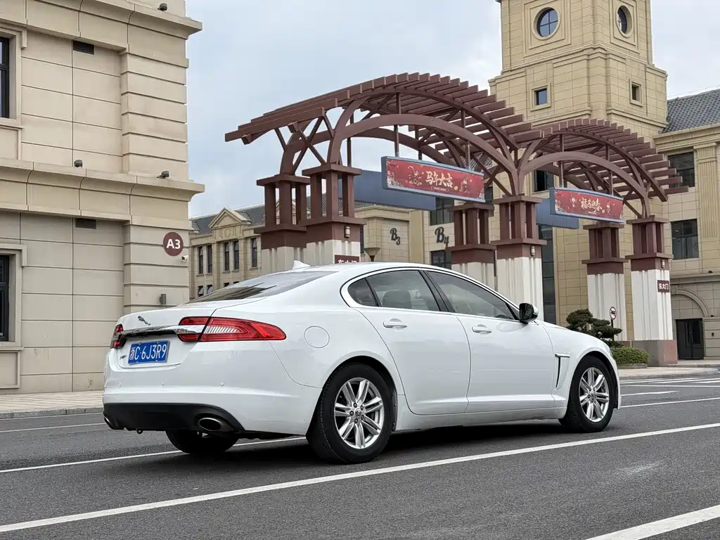 Jaguar XF XF 2.0 T Elegance