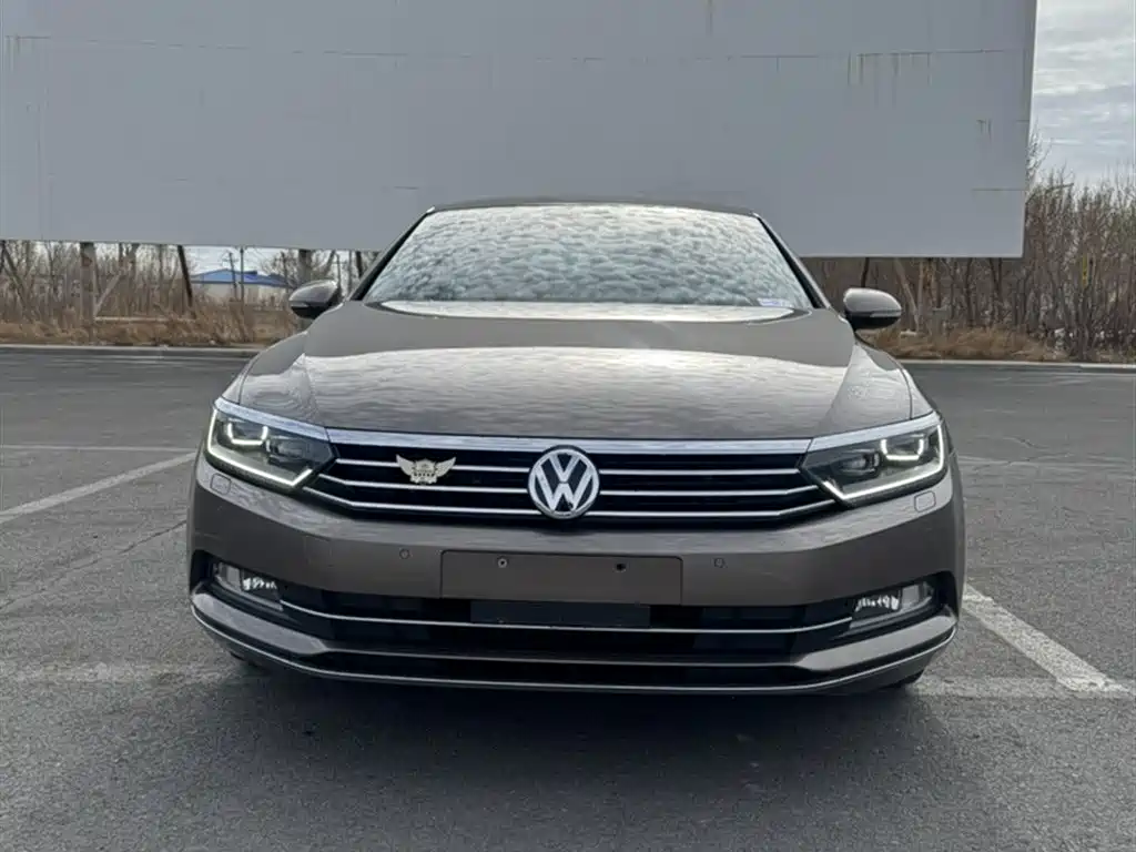Magotan 330 TSI DSG Distinguished