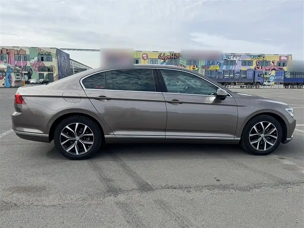 Magotan 330 TSI DSG Distinguished