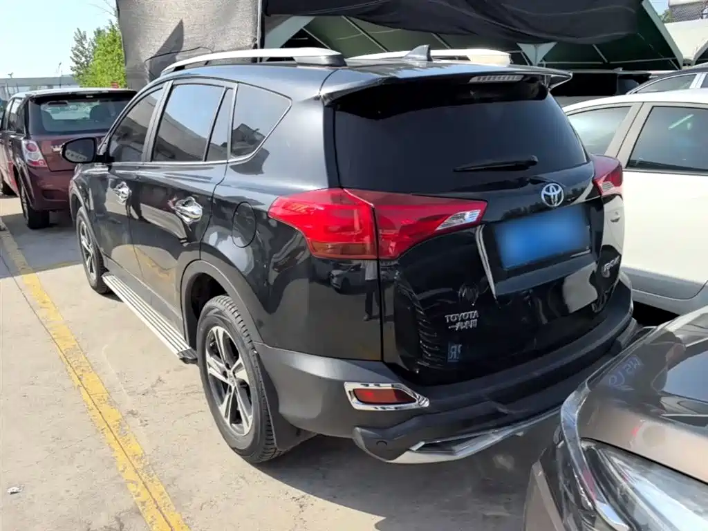 RAV4 2.0 L CVT 2 WD Style