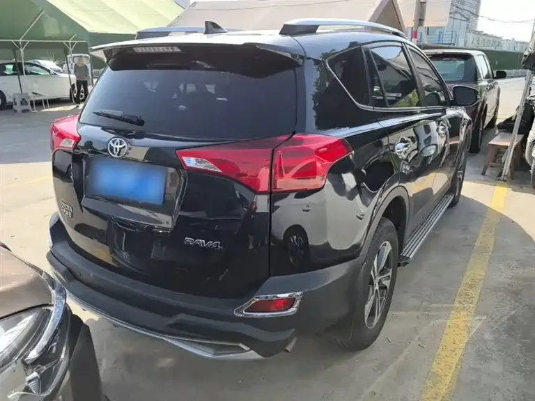 Toyota RAV4 2.0 L CVT 2 WD Style