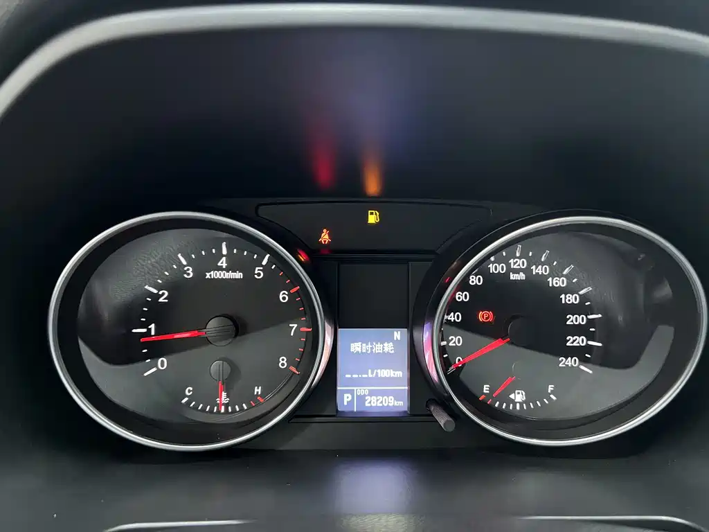Haval M6 PLUS 1.5 T DCT Luxury Connected