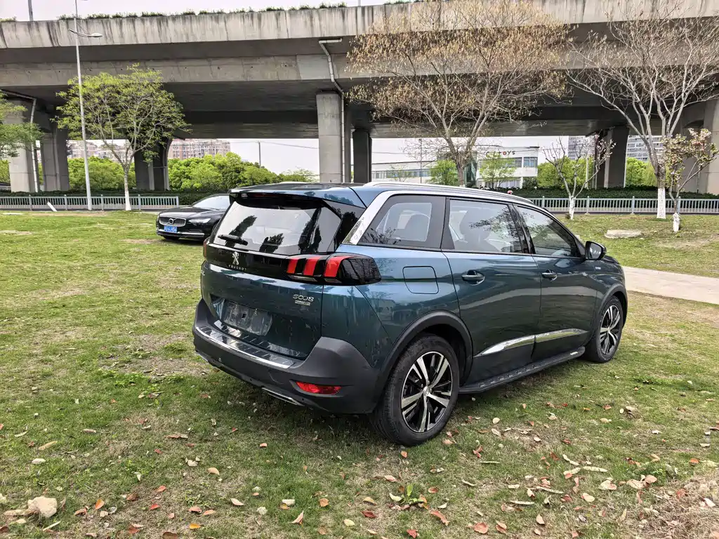 Peugeot 5008 350 THP 7-seat Elite