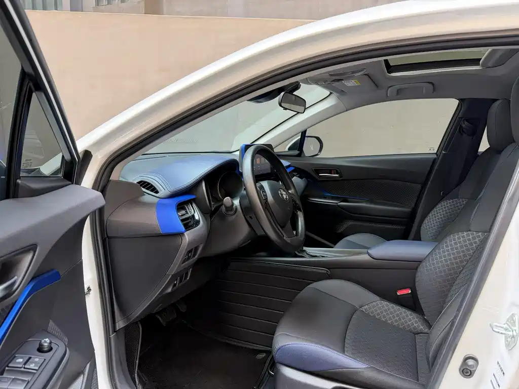 Toyota C-HR 2.0 L Comfort
