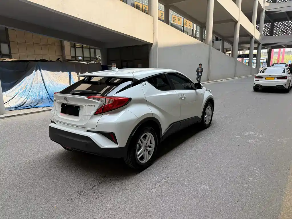 Toyota C-HR 2.0 L Comfort