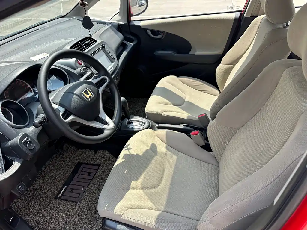 Fit 1.3 L Auto Comfort