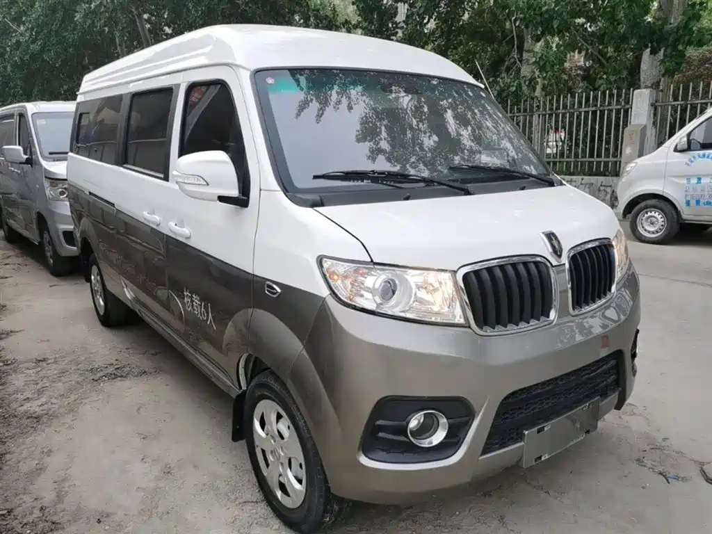 New Haishi X30 L 新海狮X30 L 2022款 1.5 L超享版无空调客车国VI SWC15 M