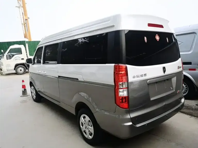 Jinbei New Haishi X30 L 新海狮X30 L 2022款 1.5 L超享版无空调客车国VI SWC15 M