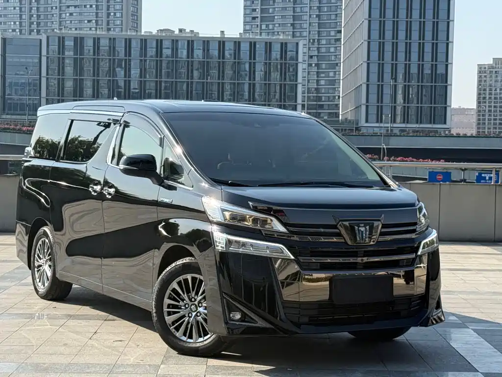 Vellfire Crown Dual Engine 2.5 L HV Distinguished
