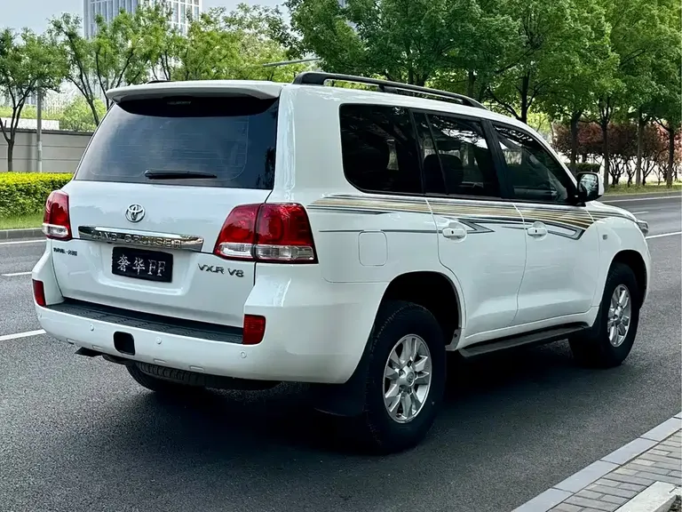 Toyota Land Cruiser 4.7 L Auto VX