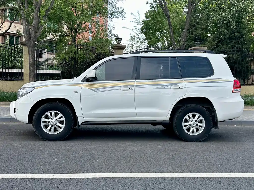 Land Cruiser 4.7 L Auto VX