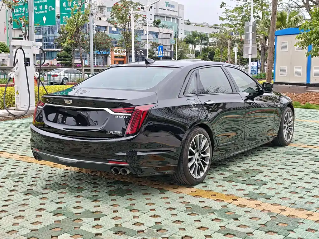 Cadillac CT6 凯迪拉克CT6 2020款 改款 28 T 领先运动型