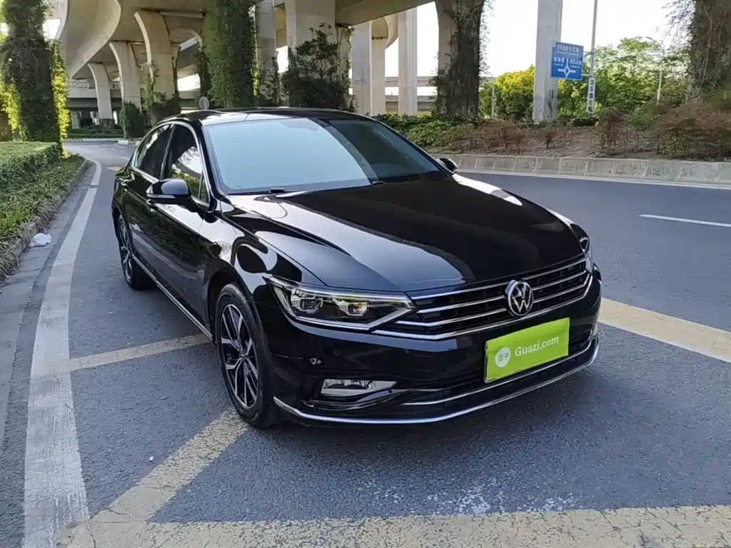 Magotan 330 TSI DSG Leading