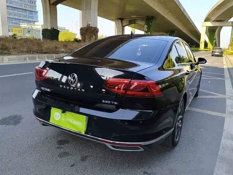 Volkswagen Magotan 330 TSI DSG Leading