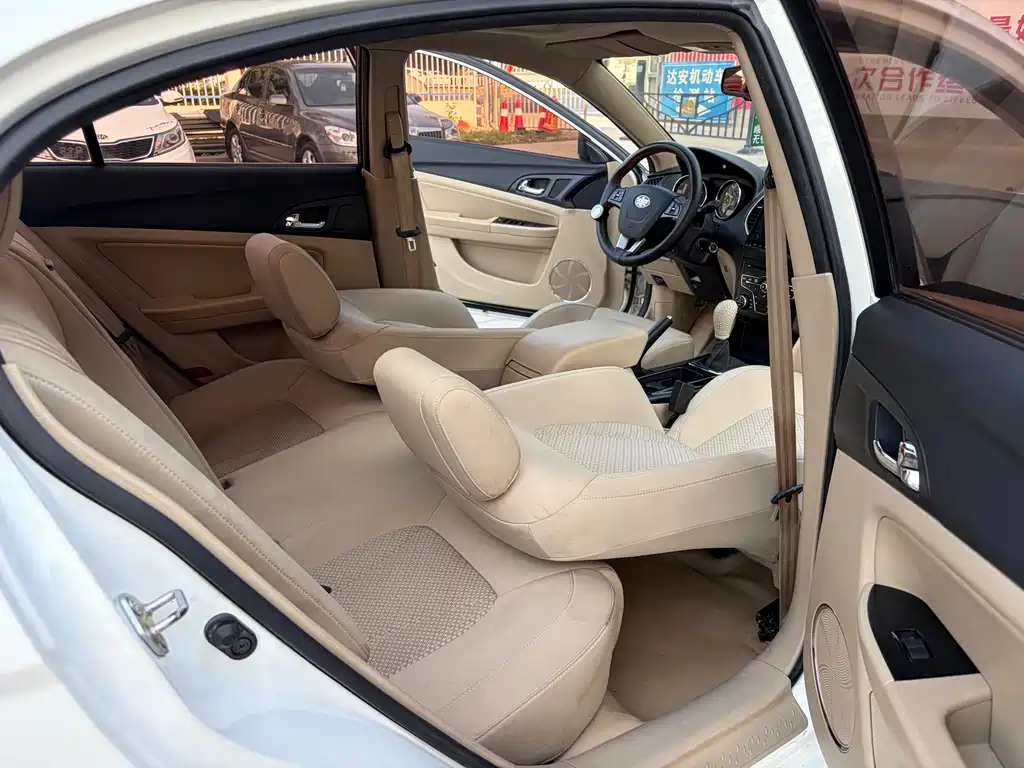Besturn B50 奔腾B50 2016款 1.6 L 手动豪华型