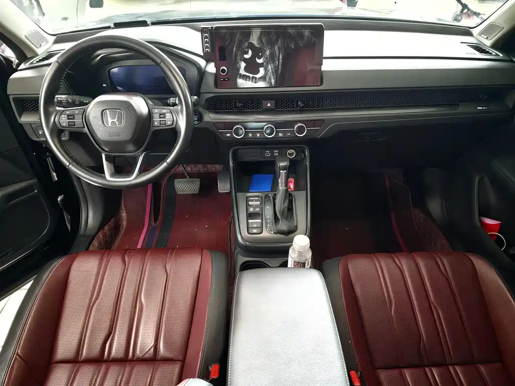 Breeze 240 TURBO 2 WD Honor Shine 5-seat