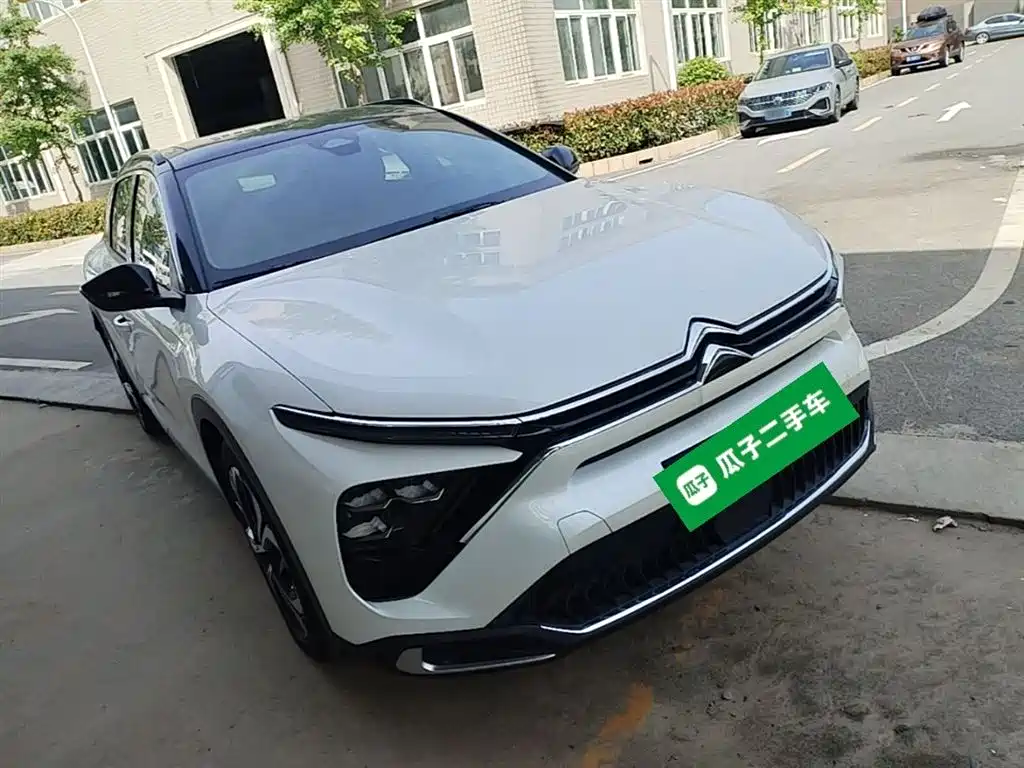 C5 X 凡尔赛C5 X 2021款 1.6 T 势不凡
